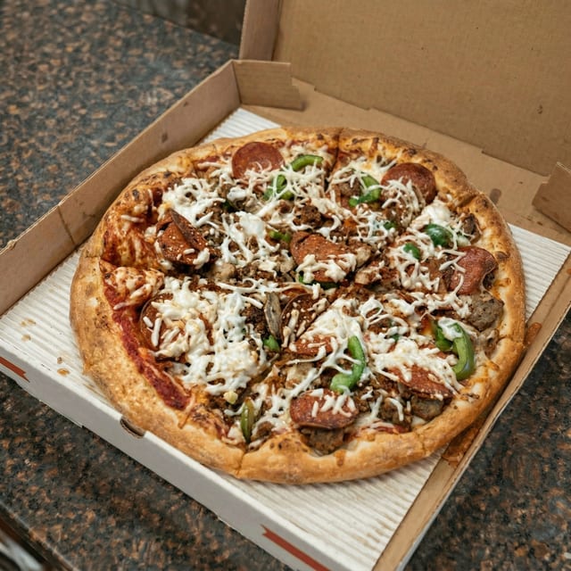 Vegan Deluxe Pizza.