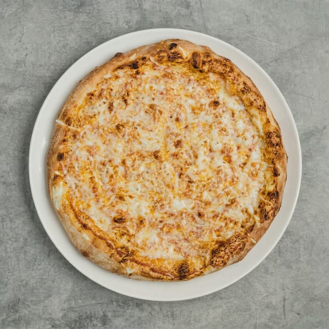 16" Vegan Cheese Pizza.