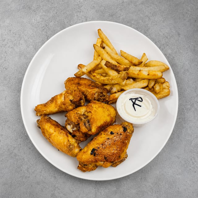 7 Wings & Small Fries.