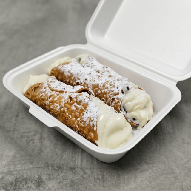 Cannoli.