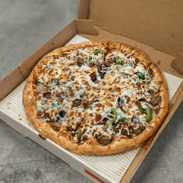 Combination Deluxe Pizza.