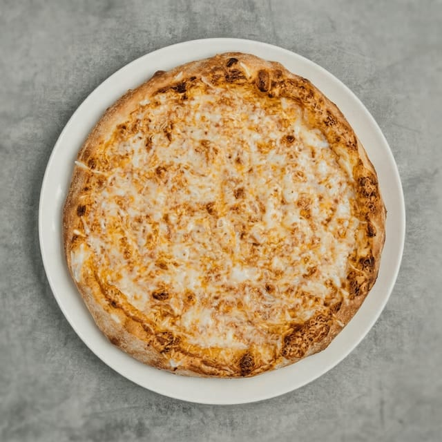 16" Vegan Cheese Pizza.