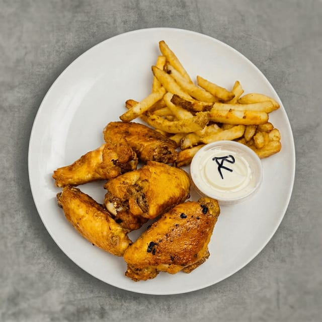 7 Wings & Small Fries.